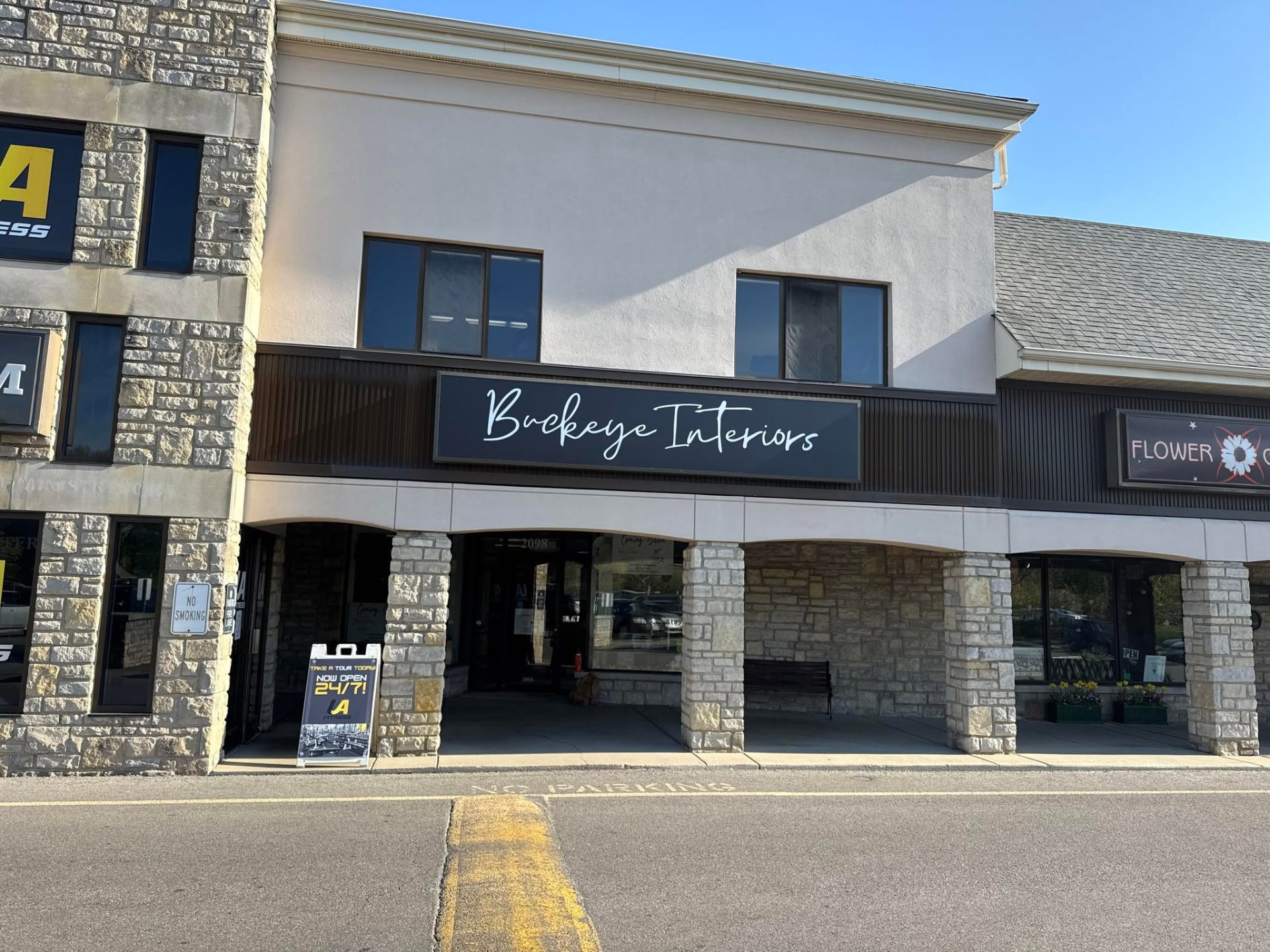 Cap City Closets showroom at 2098 Tremont Center, Columbus